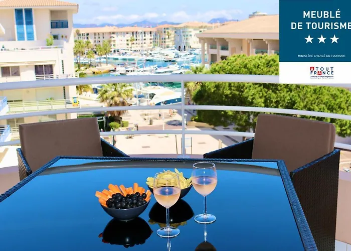Port-Frejus, Le Consul, Appartement 2 Pieces Climatise, Terrasse & Parking