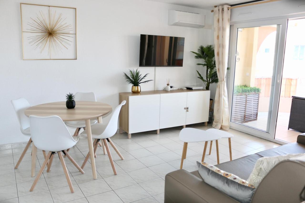 Appartement Port-frejus, Le Consul, 2 Pieces Climatise, Terrasse & Parking Fréjus
