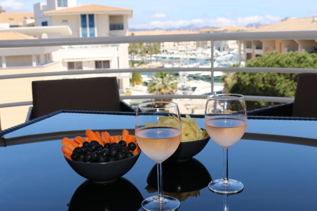 Port-frejus, Le Consul, 2 Pieces Climatise, Terrasse & Parking Apartment