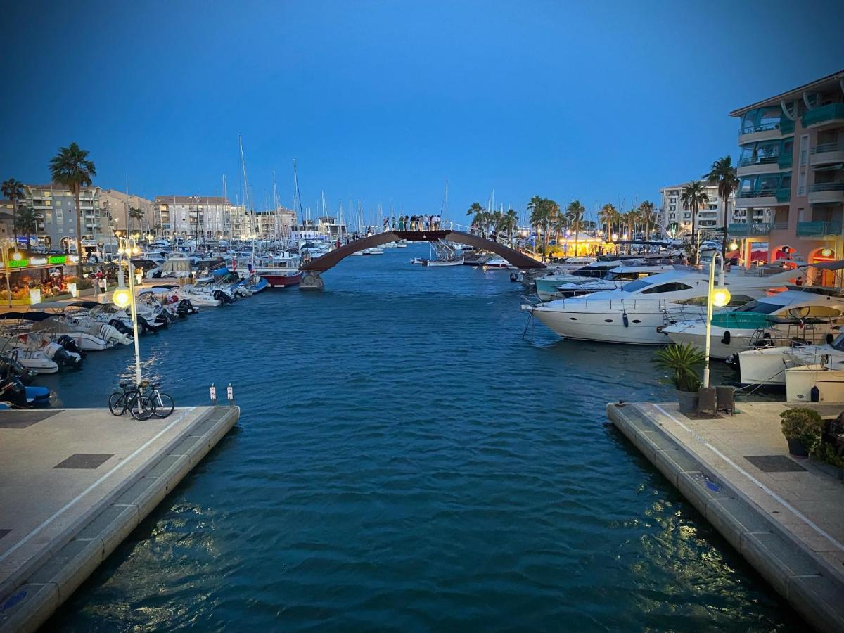 Port-frejus, Le Consul, 2 Pieces Climatise, Terrasse & Parking *