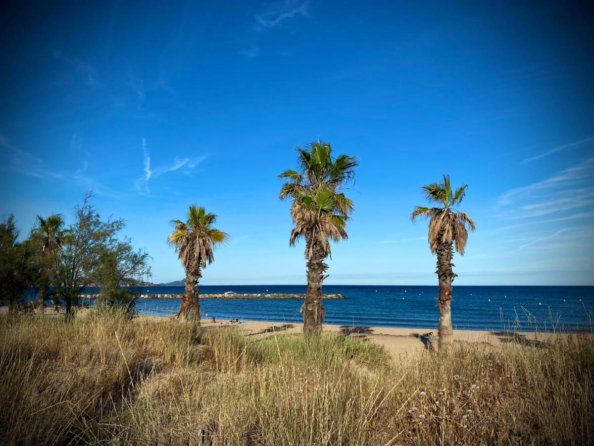 Apartment Port-frejus, Le Consul, 2 Pieces Climatise, Terrasse & Parking