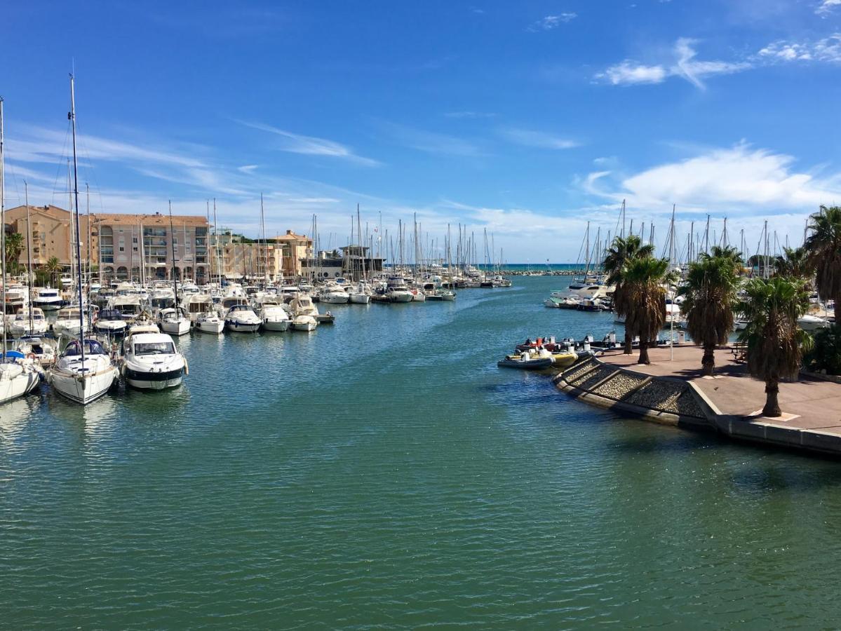 Apartment Port-frejus, Le Consul, 2 Pieces Climatise, Terrasse & Parking *